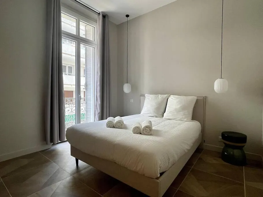 Appartement Centre Cannes 0*,  France